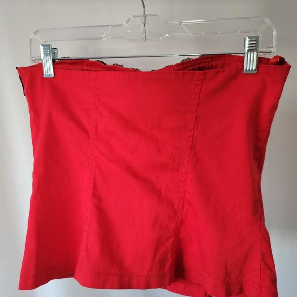 Red Corset with Black lace - Picture 4 of 4